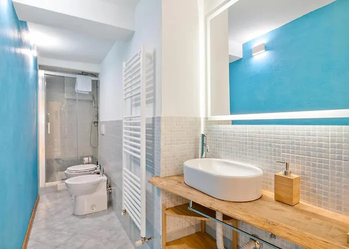 Guesthost - Mercato Modern Flat Apartment *