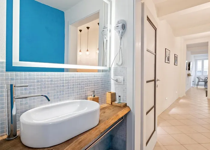 Apartment Guesthost - Mercato Modern Flat *