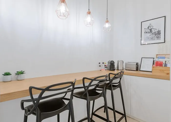 Mercato Modern Flat Appartamento *